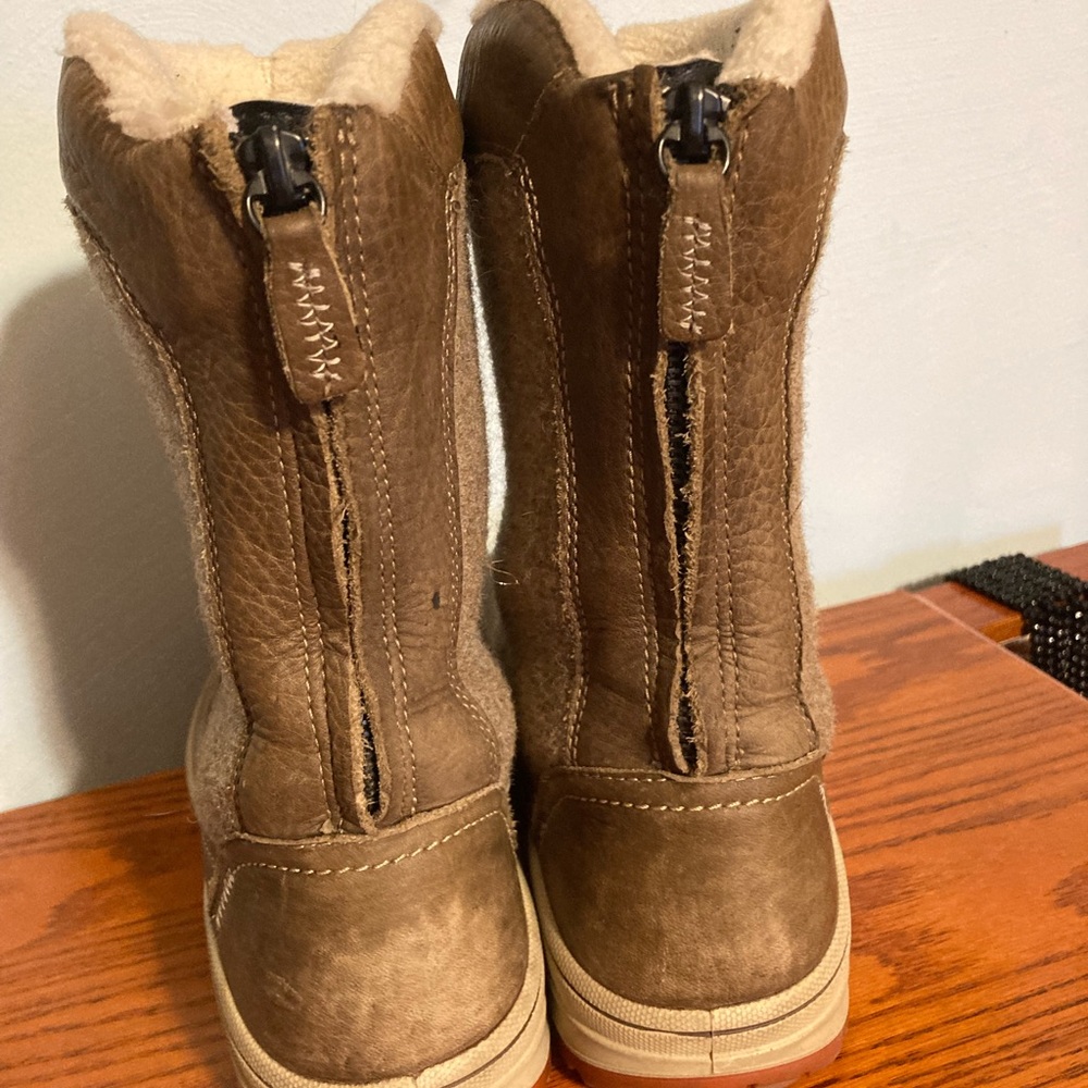 Ecco womens ?  zip boots.  Very lightly worn - Picture 3 of 5